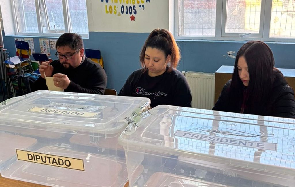 a74e9a0f-fc05-47f6-95d4-cbef33d1eea2 a74e9a0f-fc05-47f6-95d4-cbef33d1eea2