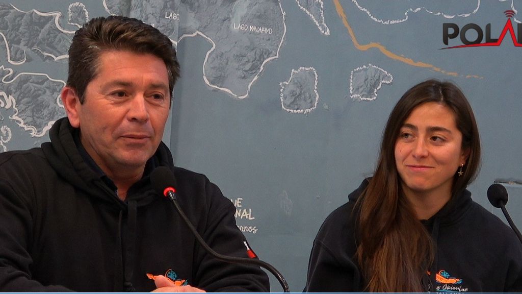 Club aguas abiertas de Magallanes. Rodrigo Aguilera y Regina Andrade