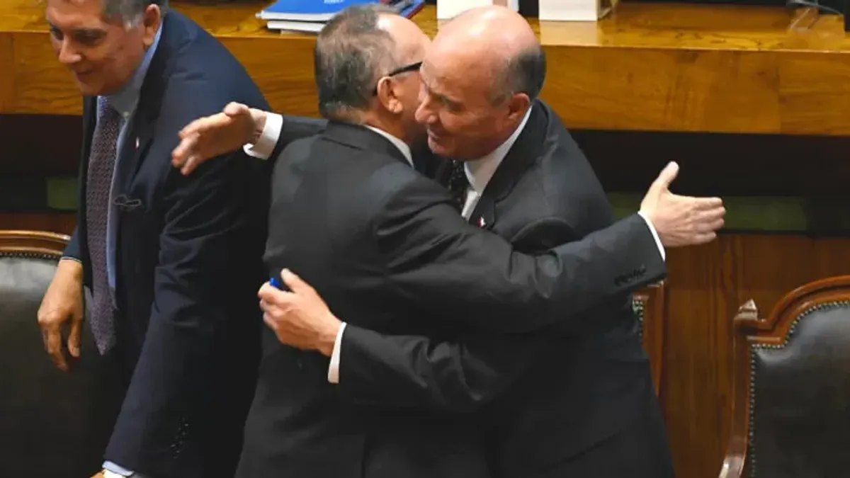 CÁMARA APRUEBA MEDIDAS TRANSITORIAS PARA CONTENER PRECIO DE LA PARAFINA ANTE ALZAS: PASA AL SENADO