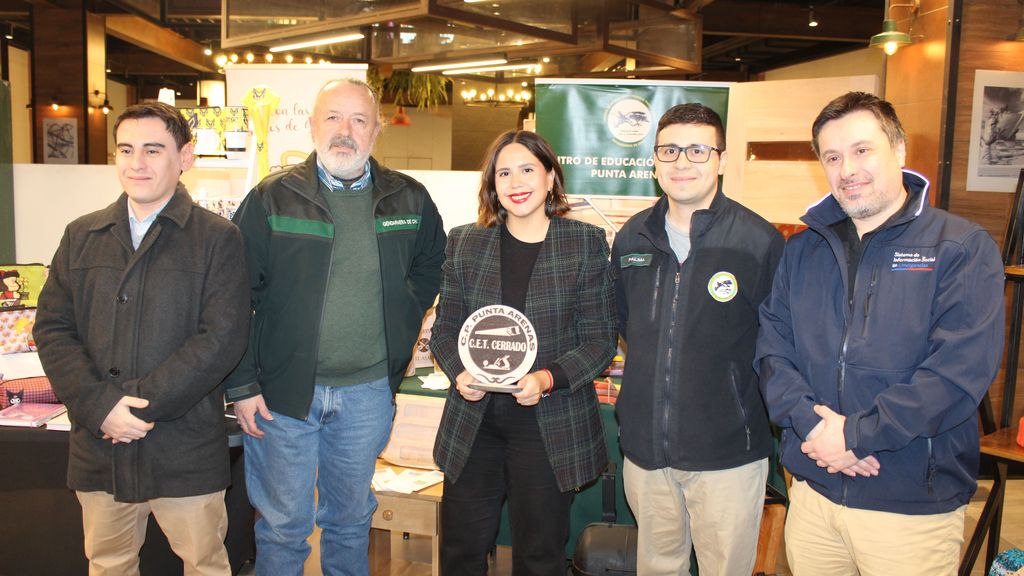 FERIA EMPRENDEDORES CET FERIA EMPRENDEDORES CET
