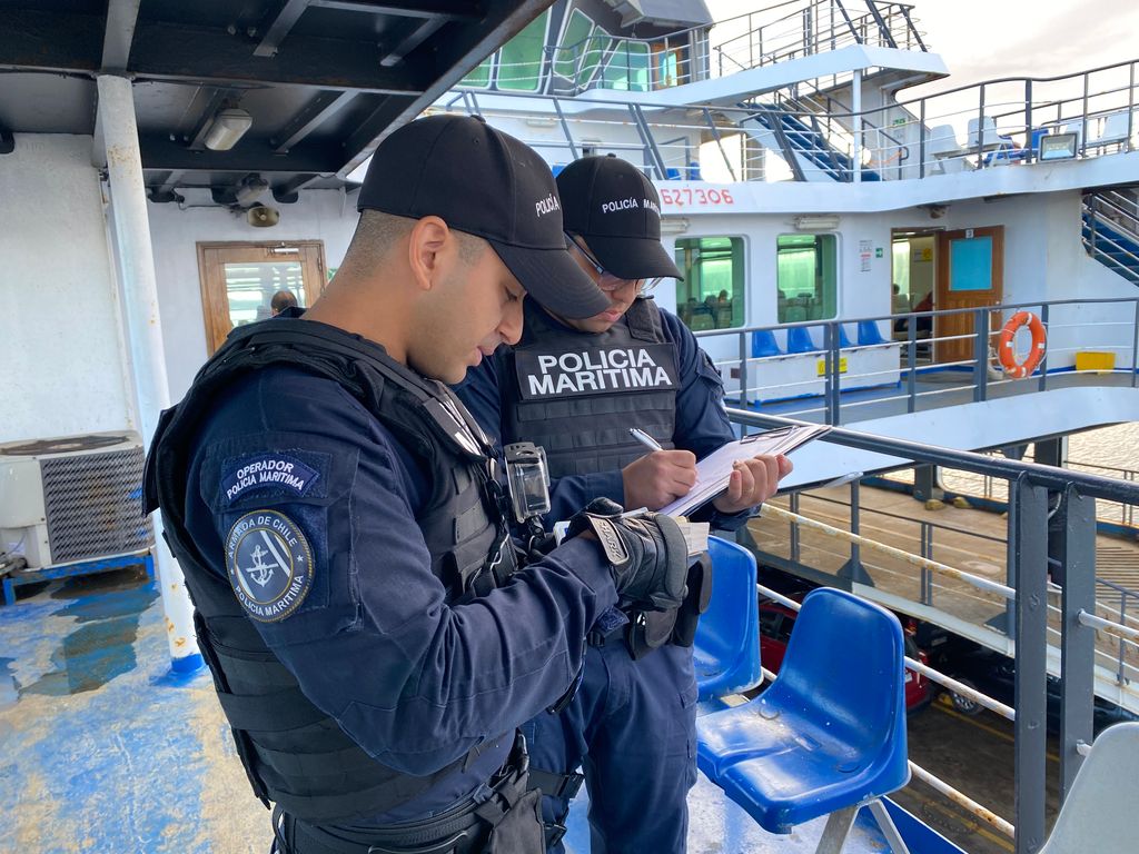Operativo de control de identidad preventivo Capitania de Puerto de Tierra del Fuego 1 6