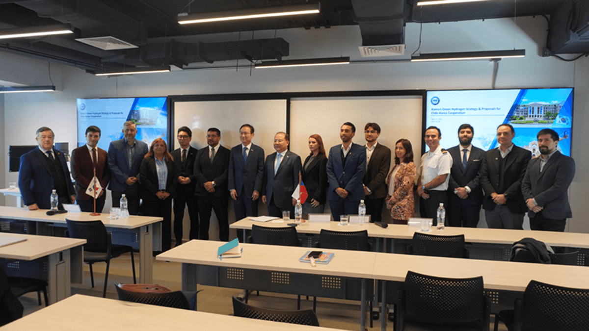 IEI ANALIZA LA COOPERACIÓN ENTRE CHILE Y COREA DEL SUR EN HIDRÓGENO VERDE
