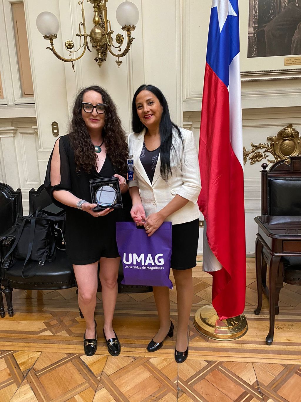Lucha Venegas junto a Aracelli Parada, académica UMAG e integrante Red RUPI Lucha Venegas junto a Aracelli Parada, académica UMAG e integrante Red RUPI