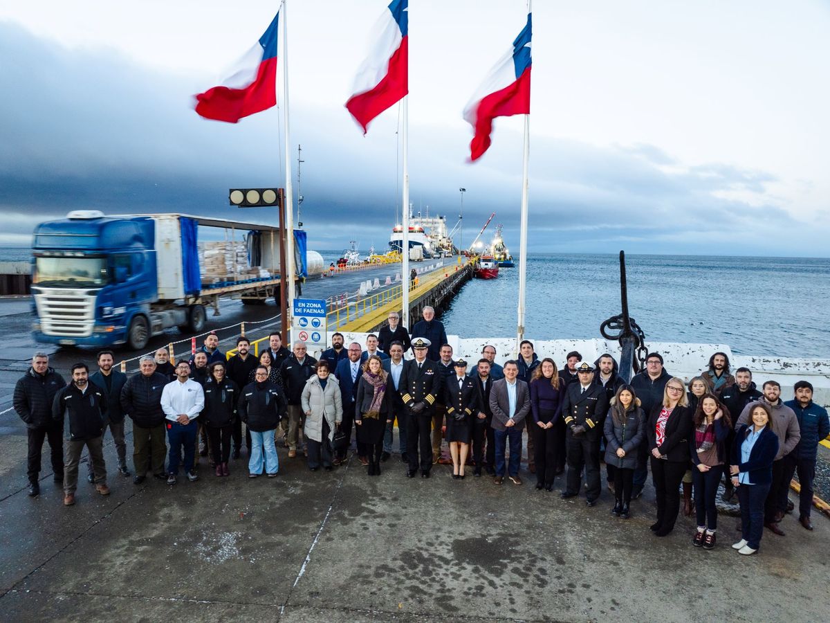 Compania Austral EMPRESA PORTUARIA AUSTRAL Y EMBAJADA DE ESTADOS UNIDOS EN CHILE ...
