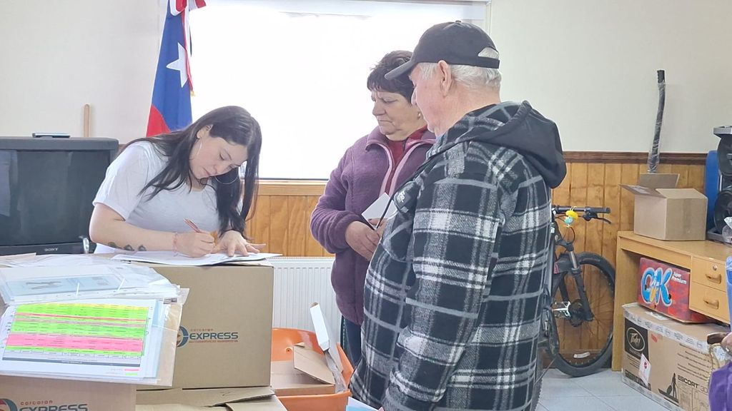 Canasta (5) Canasta (5)