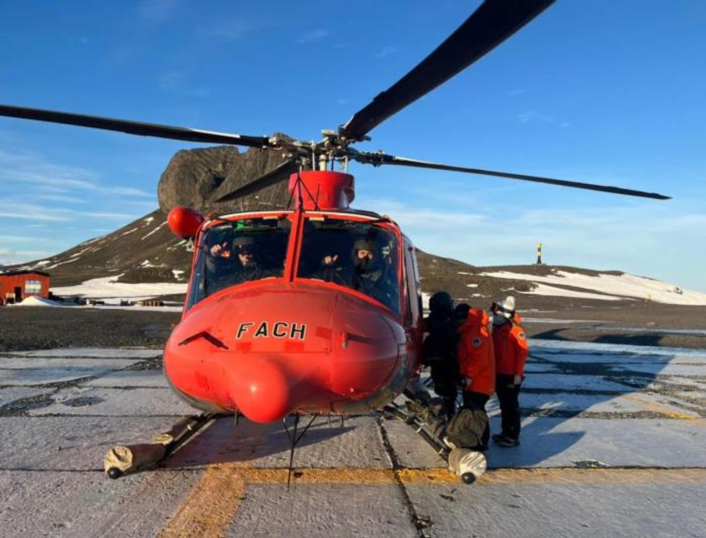 EXITOSA EVACUACIÓN AEROMÉDICA EN LA ANTÁRTICA