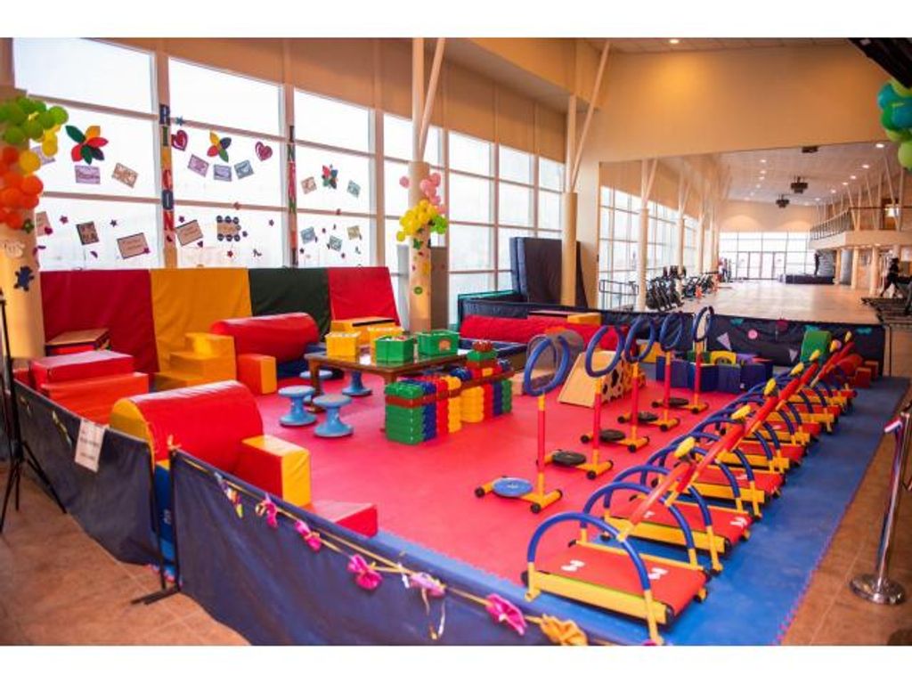 EL POLIDEPORTIVO CRISTOPHER MANSILLA INAUGURÓ ESPACIO PARA NIÑOS Y NIÑAS
DE LA COMUNA DE NATALES EL POLIDEPORTIVO CRISTOPHER MANSILLA INAUGURÓ ESPACIO PARA NIÑOS Y NIÑAS
DE LA COMUNA DE NATALES