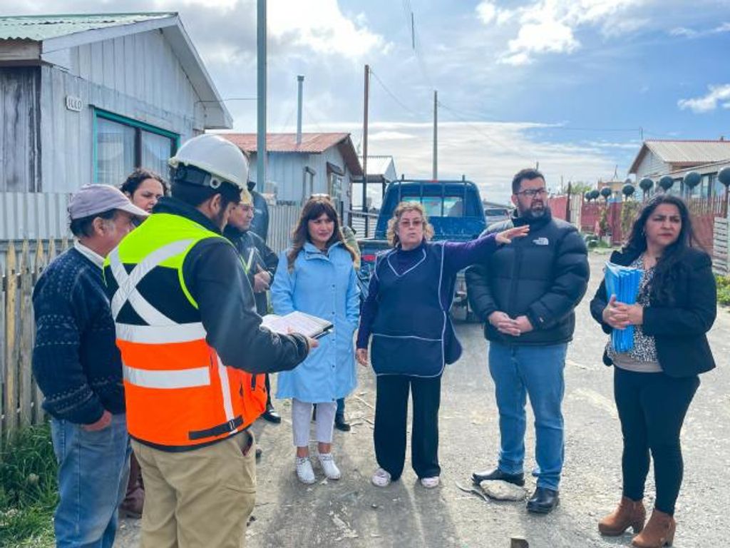 ALCALDESA ANUNCIÓ INICIO DE OBRAS DE SANEAMIENTO SANITARIO Y ALCANTARILLADO A VECINOS DE PASAJE RUBÉN DARÍO ALCALDESA ANUNCIÓ INICIO DE OBRAS DE SANEAMIENTO SANITARIO Y ALCANTARILLADO A VECINOS DE PASAJE RUBÉN DARÍO