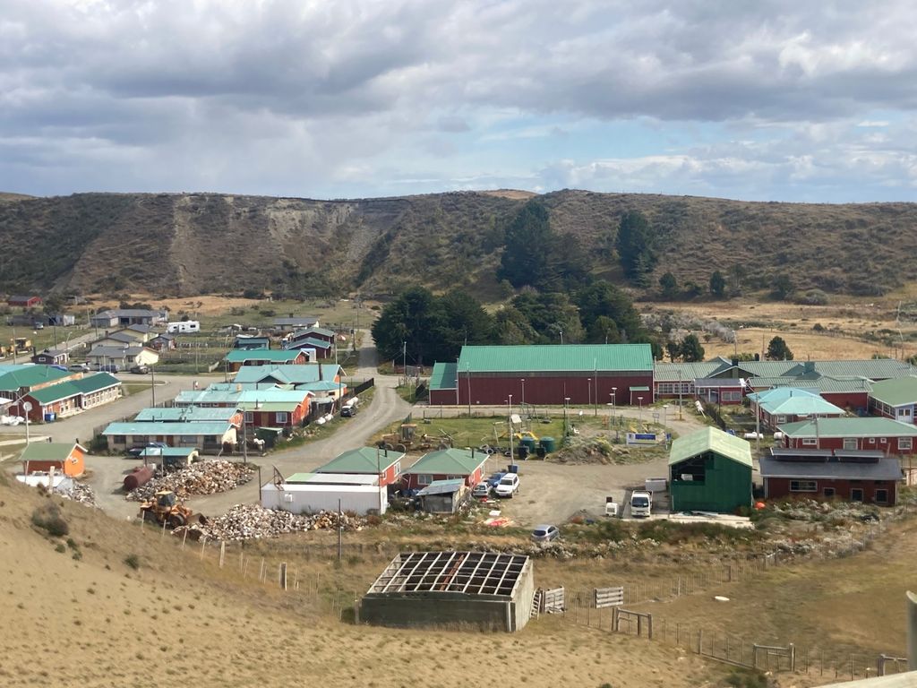 WhatsApp Image 2024-10-30 at 17 WhatsApp Image 2024-10-30 at 17