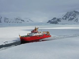 RRS-SIR-DAVID-ATTENBOROUGH-9-750x536 RRS-SIR-DAVID-ATTENBOROUGH-9-750x536