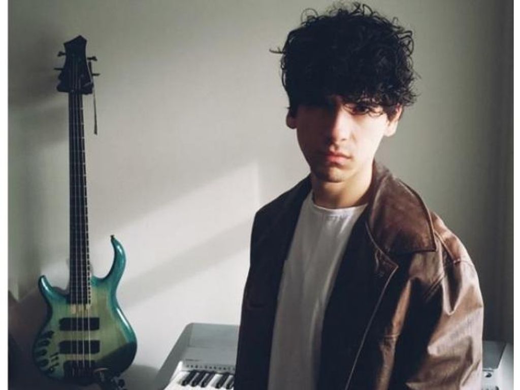 MÚSICO NICOLÁS FORMOSO ESTRENÓ ÁLBUM MUSICAL EN VIVO EN LA UNIVERSIDAD DE MAGALLANES MÚSICO NICOLÁS FORMOSO ESTRENÓ ÁLBUM MUSICAL EN VIVO EN LA UNIVERSIDAD DE MAGALLANES