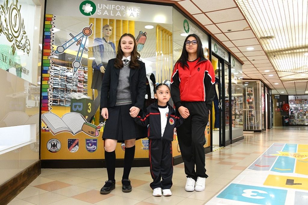 UNIFORMES 2 UNIFORMES 2