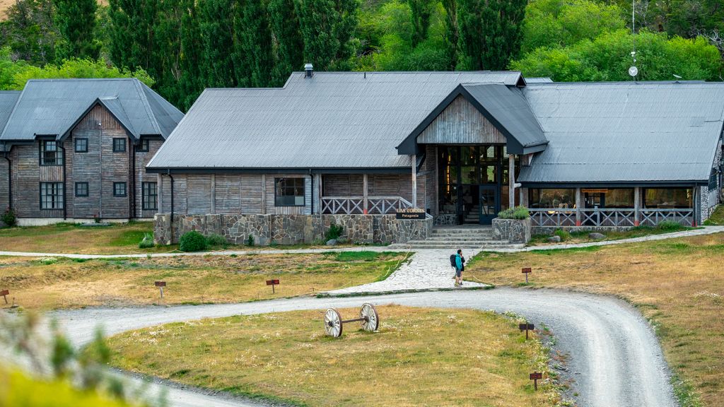 HOTEL-FACHADA-2025-6434 (5) HOTEL-FACHADA-2025-6434 (5)