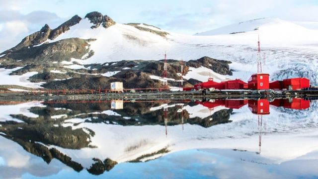 Base Naval Antártica Arturo Prat