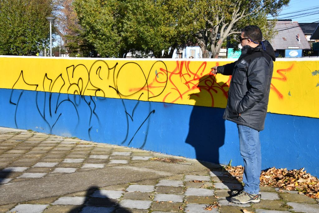 Vandalismo en plazas (8) Vandalismo en plazas (8)