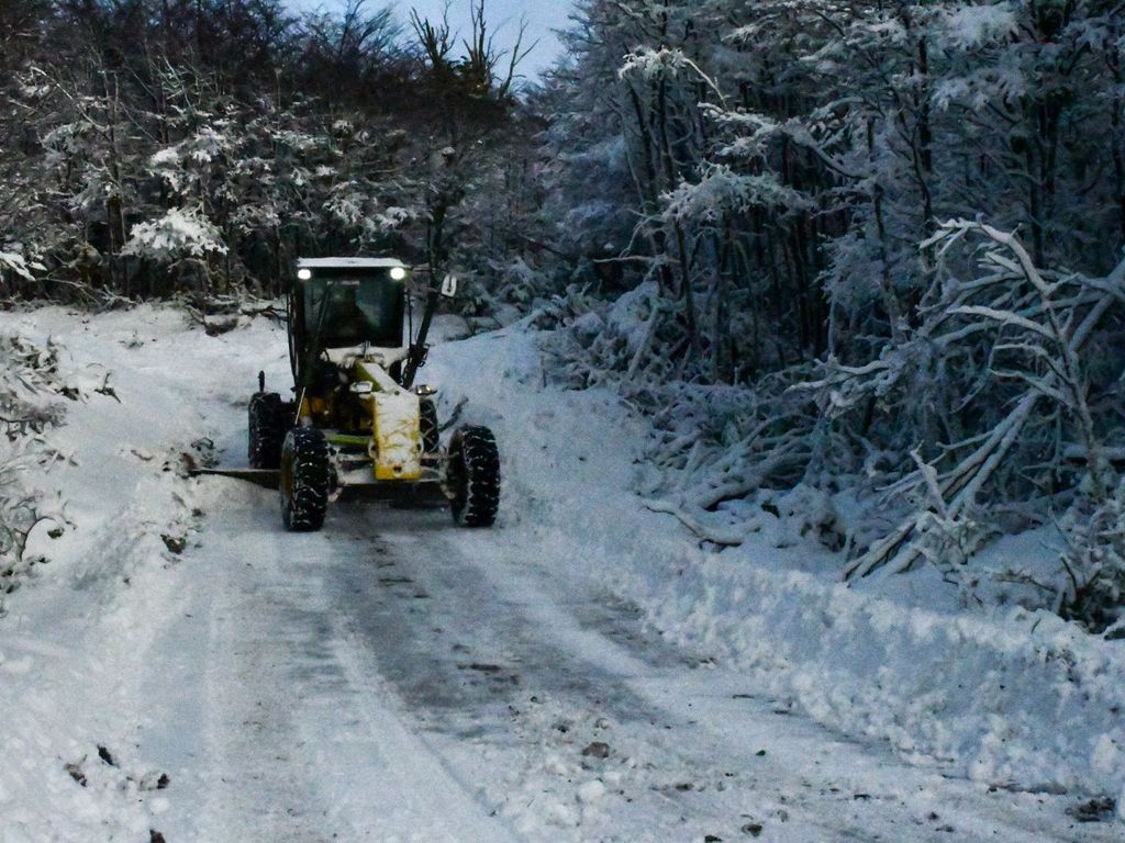 PHOTO-2024-06-14-18-24-48 PHOTO-2024-06-14-18-24-48