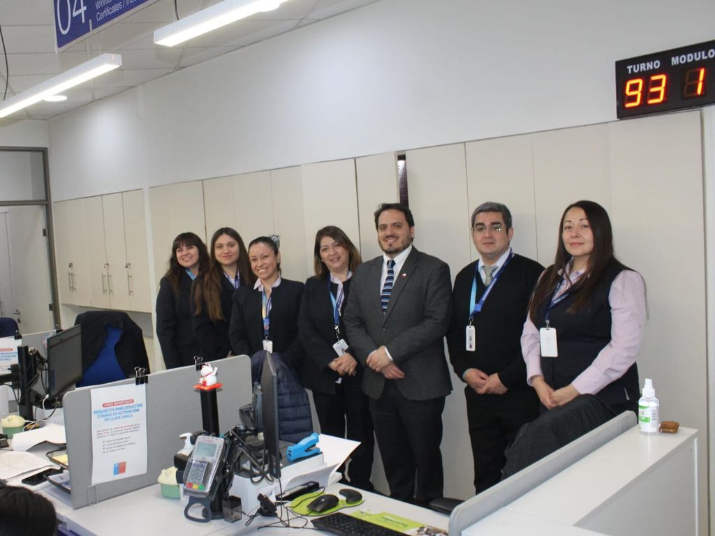 VISITA A REGISTRO CIVIL DE P VISITA A REGISTRO CIVIL DE P