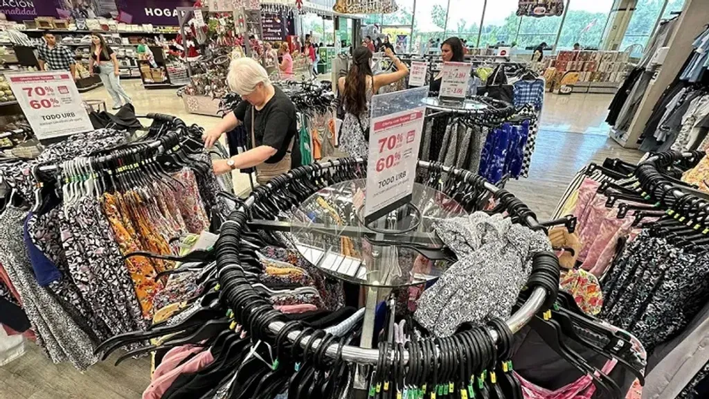 594f7834-f5d1-4492-b1b8-21b23da73b2e-large-standard-q100 594f7834-f5d1-4492-b1b8-21b23da73b2e-large-standard-q100