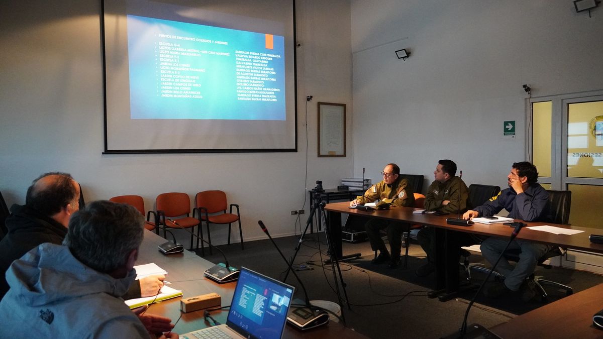 AUTORIDADES AFINAN DETALLES PARA SIMULACRO EN PUERTO NATALES CON ALERTA SAE Y EVACUACIÓN COSTERA PARA ESTE 16 DE ABRIL