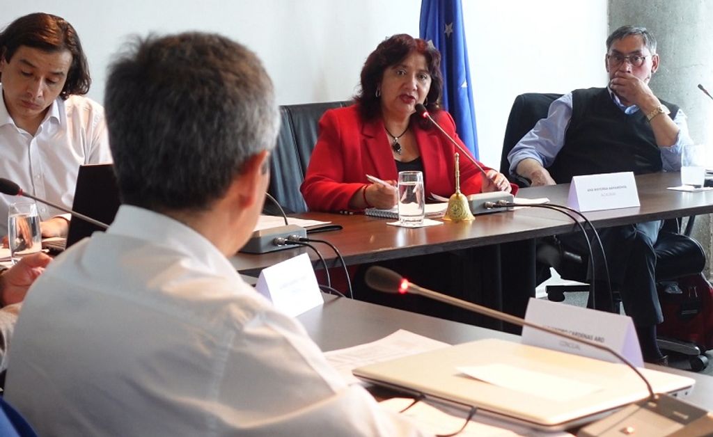 760e239c-33d6-44ba-954c-5aa5930d2664 760e239c-33d6-44ba-954c-5aa5930d2664