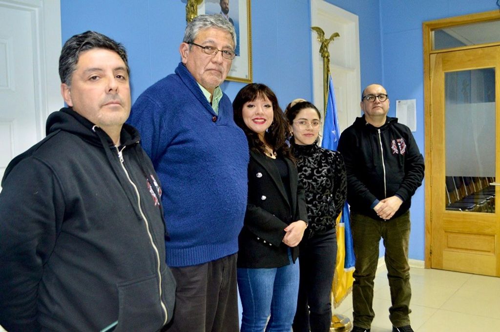 Bufalos Mojados buscan donde construir un Centro Cultural Bufalos Mojados buscan donde construir un Centro Cultural