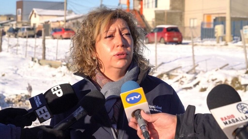 ecb4f88b-52b0-40c3-b4db-31efc4186fde ecb4f88b-52b0-40c3-b4db-31efc4186fde