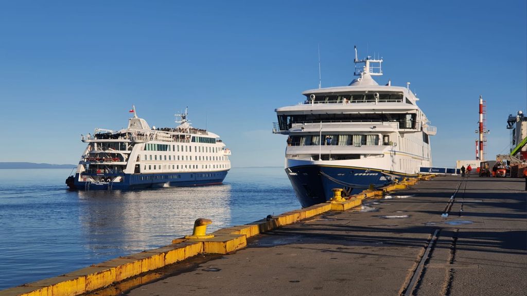 Recalada Ventus y Stella en muelle Prat de Punta Arenas 1