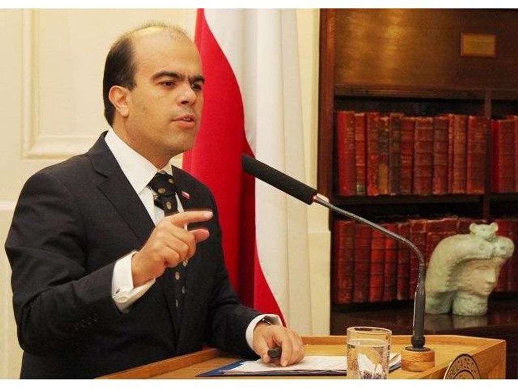 ESTUDIANTES DE EDUCACIÓN SUPERIOR CONSUMEN EL DOBLE DE DROGAS QUE LOS ESCOLARES