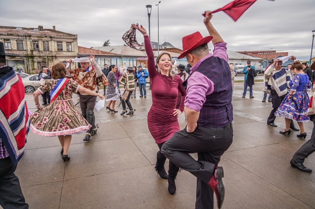 PROGRAMA DE FIESTAS PATRIAS (4) PROGRAMA DE FIESTAS PATRIAS (4)