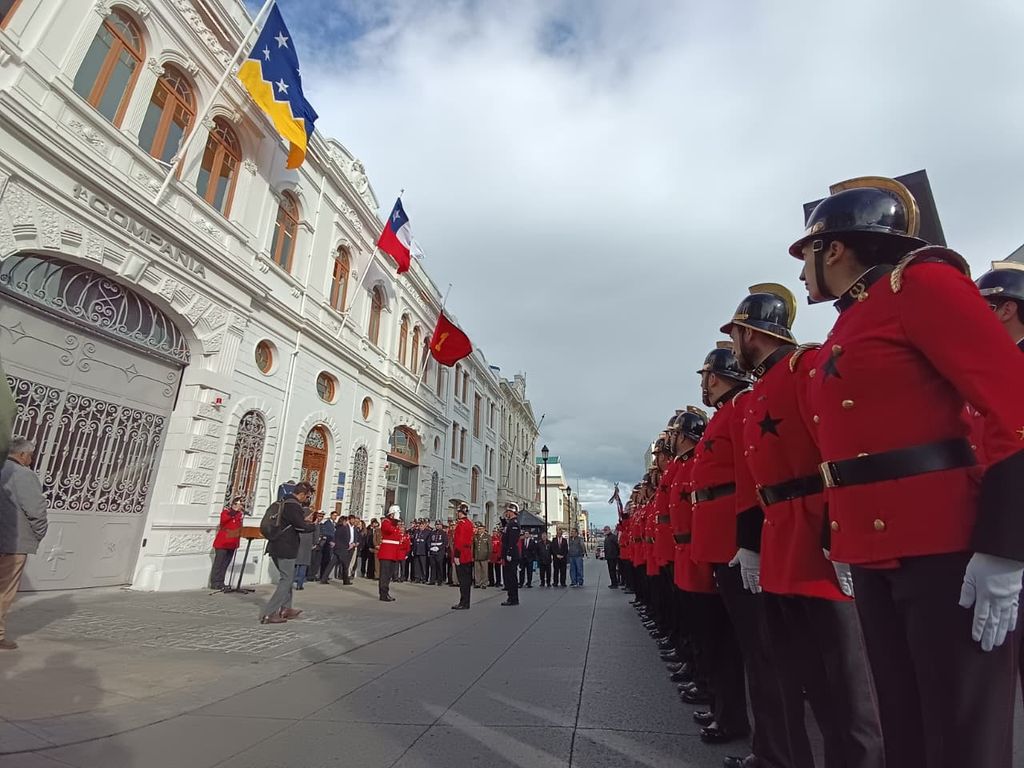 bombapuntaarenas bombapuntaarenas