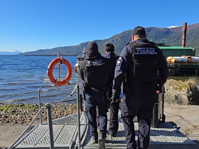 Policia Marítima de la Capitanía de Puerto de Puerto Natales 2