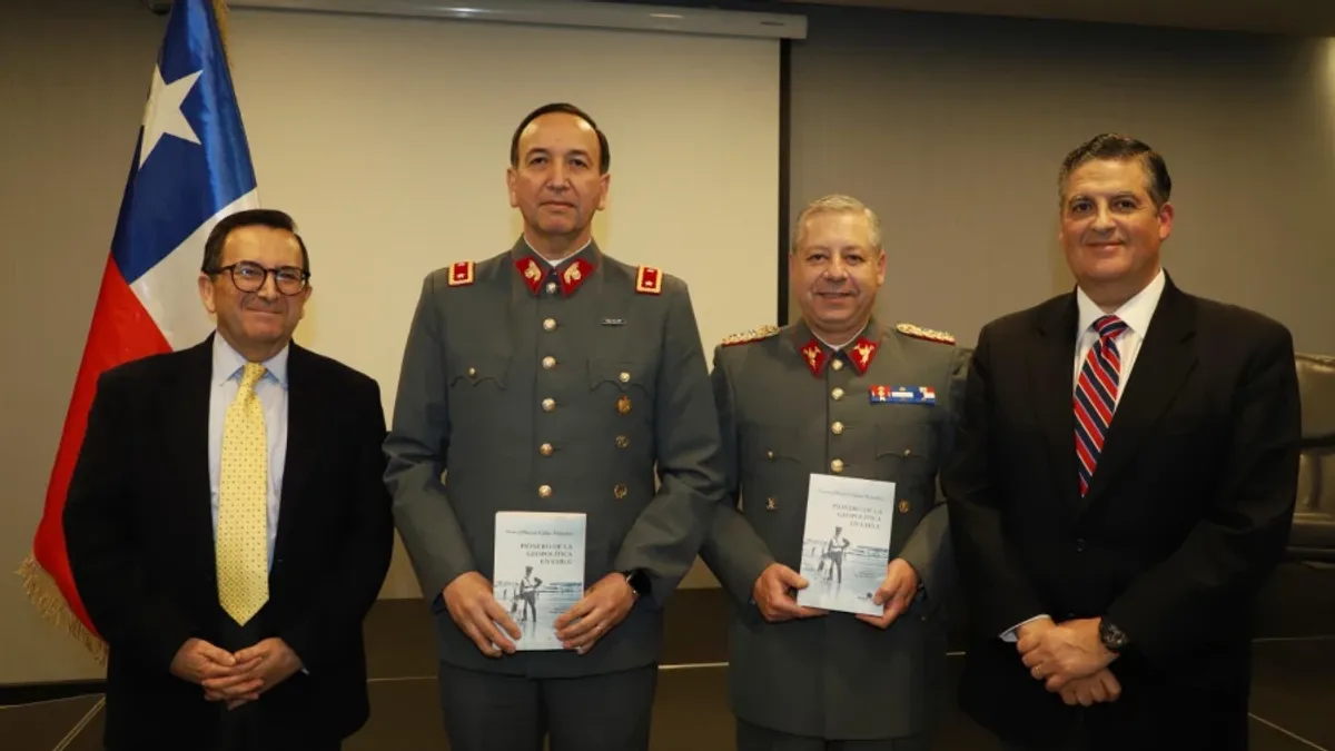 LIBRO RECOPILA EL TRABAJO DEL GENERAL RAMÓN CAÑAS COMO PIONERO DE LA ...