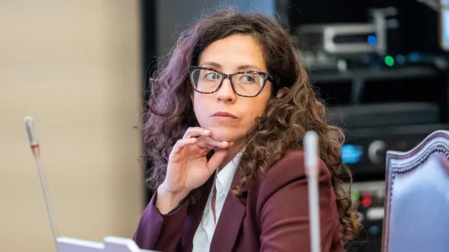 diputada yeomans
