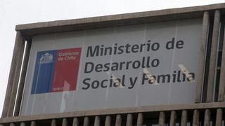 MIN DESARROLLO SOCIAL Y FAMILIA MIN DESARROLLO SOCIAL Y FAMILIA