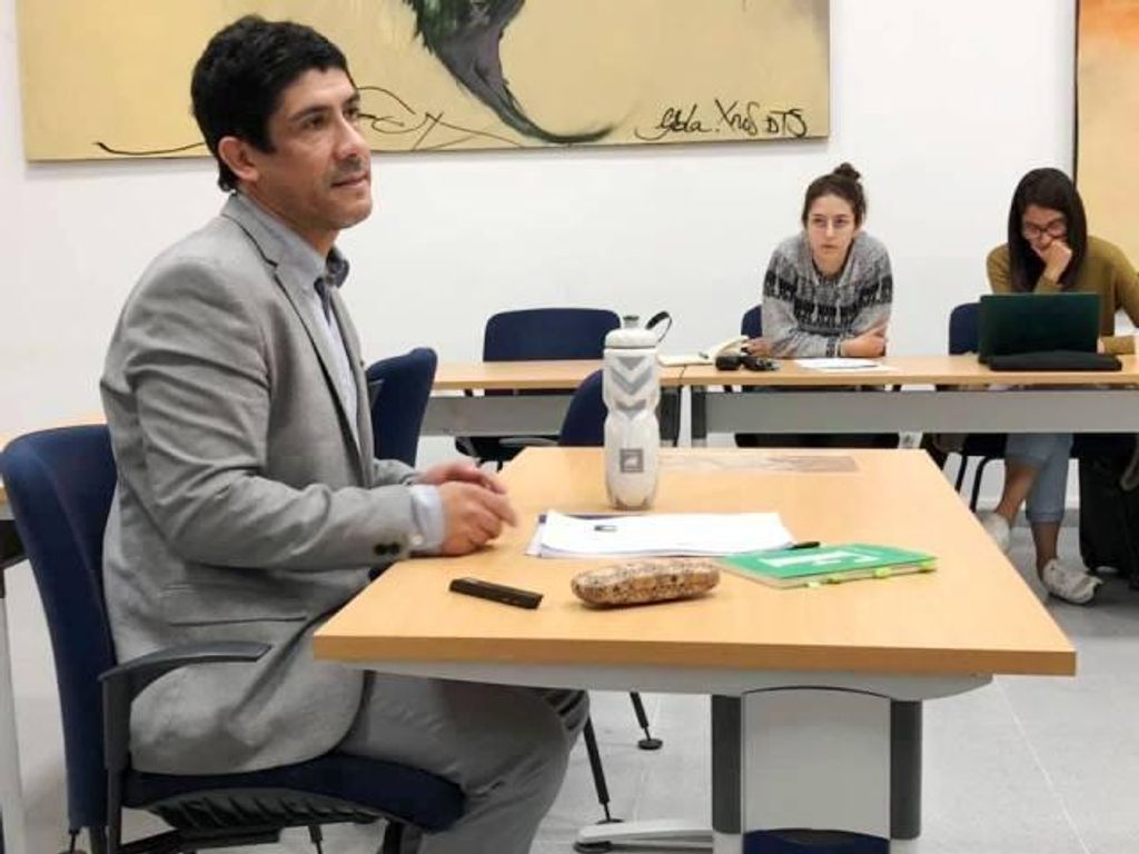ACADÉMICO DE LA UMAG CUMPLIÓ PASANTÍA EN LA UNIVERSIDAD DE SEVILLA ACADÉMICO DE LA UMAG CUMPLIÓ PASANTÍA EN LA UNIVERSIDAD DE SEVILLA