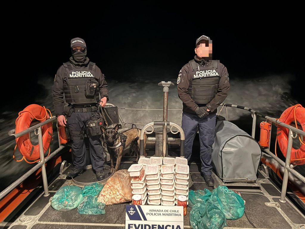 Policía Marítima al finalizar el procedimiento