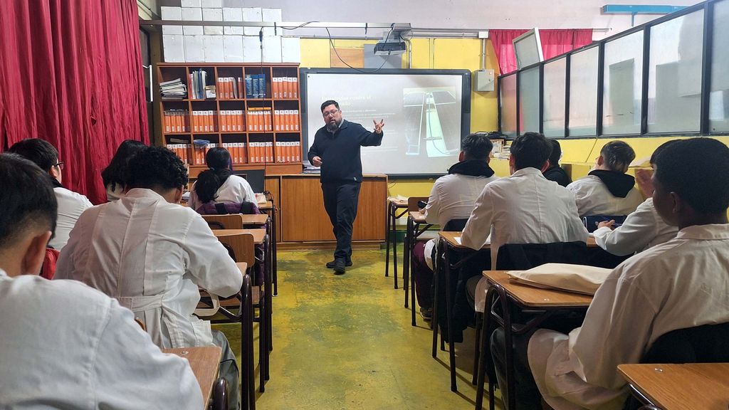 seremicharlah2v seremicharlah2v