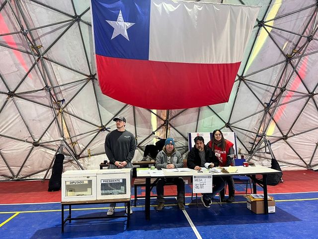 824b827d-a24e-46b6-b630-a05d0670da25 824b827d-a24e-46b6-b630-a05d0670da25