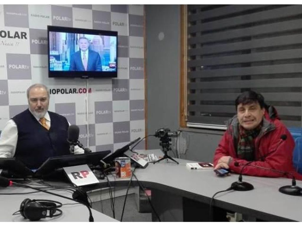 EN LA HORA POLAR MAURICIO BAHAMONDES PRESENTA SU LIBRO “EL MANUAL DEL ACTOR”