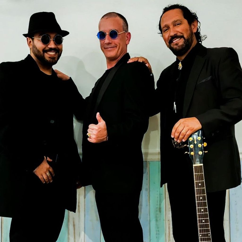FOTO TRIBUTO BEE GEES CRISTIAN , 2025
