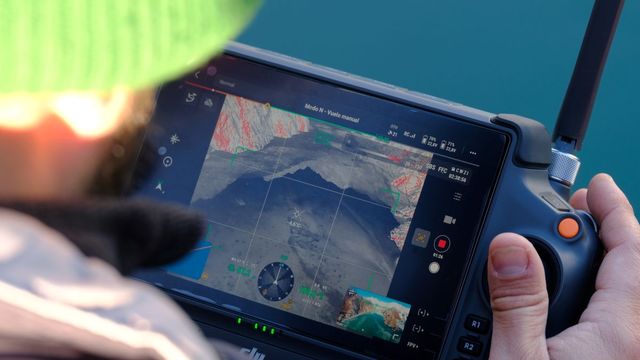 El monitoreo se realizó con tecnologías como drones y ROV submarino El monitoreo se realizó con tecnologías como drones y ROV submarino