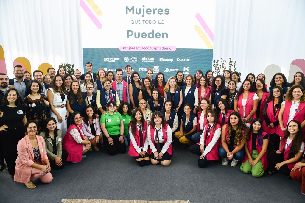 FLuksic_Mujeres que todo lo pueden 038 FLuksic_Mujeres que todo lo pueden 038