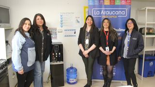 Ingrid Toro de Aguas Sima; Belén Barrientos; Paola Ojeda; María José Flores, encargada Bienestar de Junji Magallanes y Elizabeth Sáez Ingrid Toro de Aguas Sima; Belén Barrientos; Paola Ojeda; María José Flores, encargada Bienestar de Junji Magallanes y Elizabeth Sáez