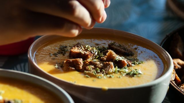 CASTAÑO-COMIDA DE INVERNO CASTAÑO-COMIDA DE INVERNO