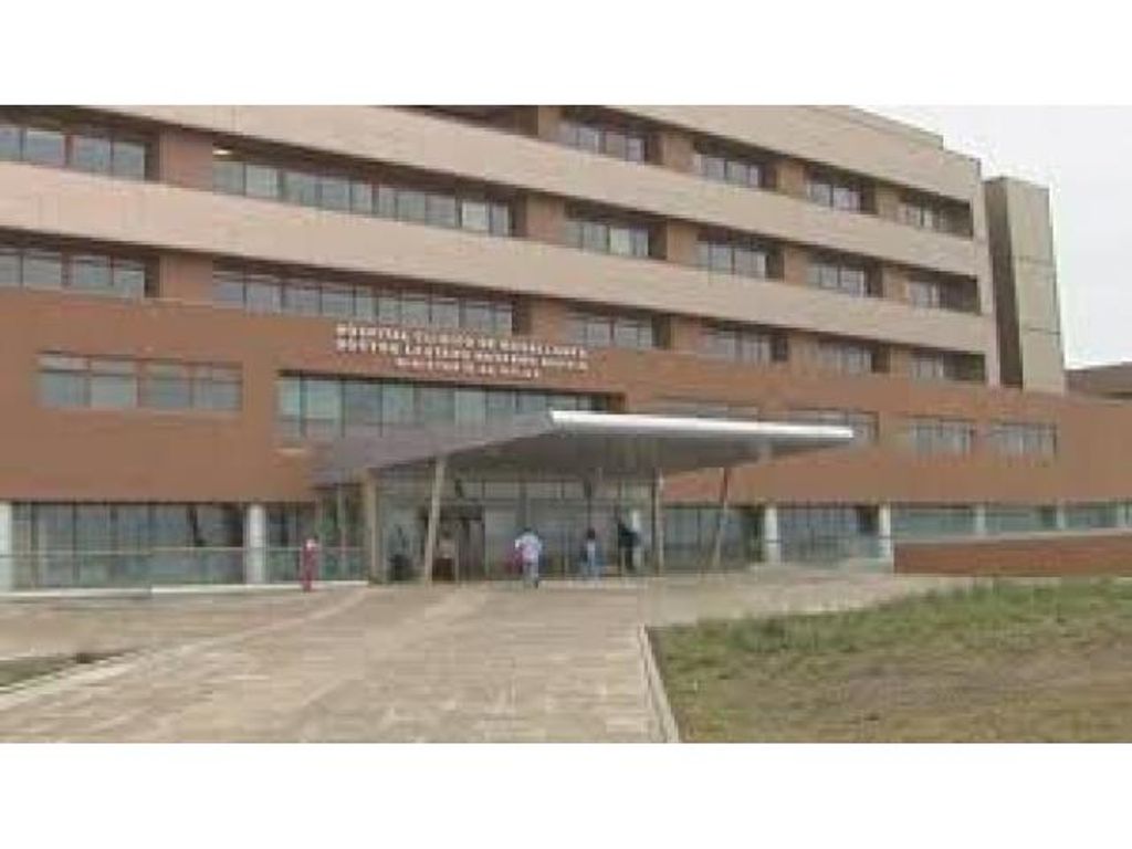 ONCÓLOGO CUBANO DE PUNTA ARENAS RECIBE BECA COMPLETA PARA CURSO DE PREPARACIÓN DEL EUNACOM ONCÓLOGO CUBANO DE PUNTA ARENAS RECIBE BECA COMPLETA PARA CURSO DE PREPARACIÓN DEL EUNACOM
