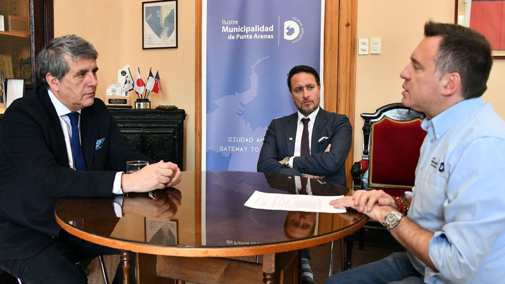 REUNIÓN AUTORIDADES (2)