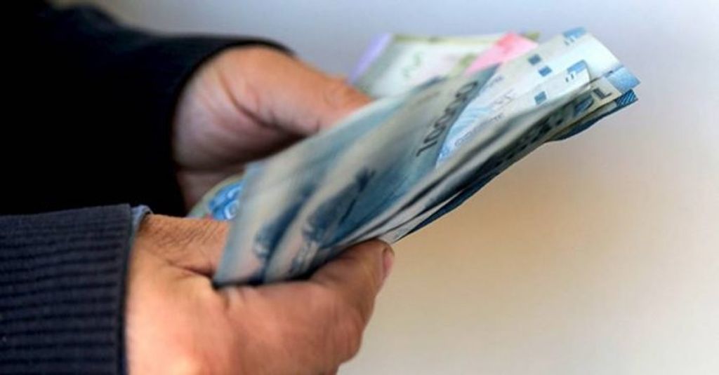 Historico-reajuste-al-sueldo-minimo-beneficiara-a-cerca-de-un-millon-de-trabajadores-en-Chile-700x366 Historico-reajuste-al-sueldo-minimo-beneficiara-a-cerca-de-un-millon-de-trabajadores-en-Chile-700x366
