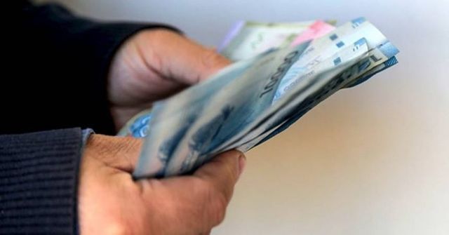 Historico-reajuste-al-sueldo-minimo-beneficiara-a-cerca-de-un-millon-de-trabajadores-en-Chile-700x366