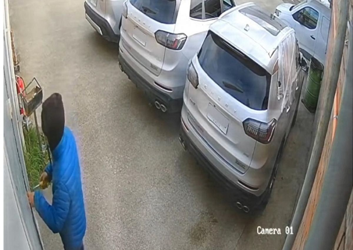 PDI DETUVO A UN SUJETO POR ROBO EN CÉNTRICO LOCAL DE PUNTA ARENAS