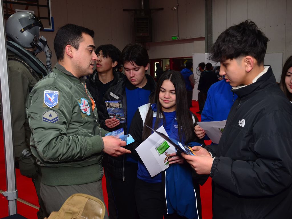 FERIA EDUCACIONAL COLEGIO PUNTA ARENAS 6 FERIA EDUCACIONAL COLEGIO PUNTA ARENAS 6